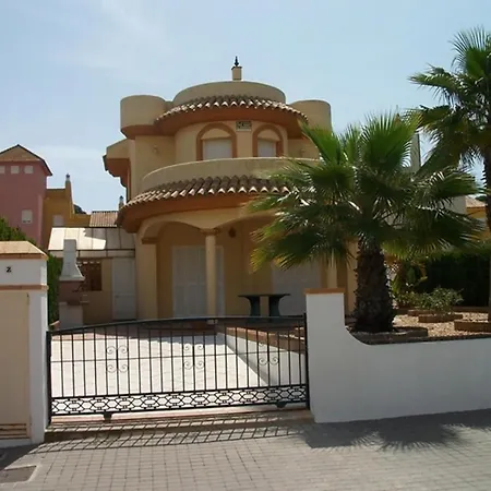 Luxury Villa *
